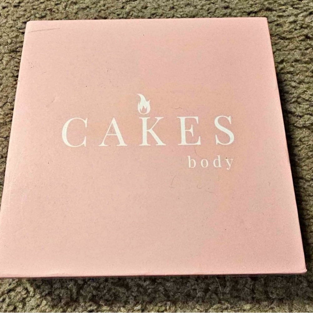 New in box CAKES body brand nipple covers
Color:Honey
Size: DDD+